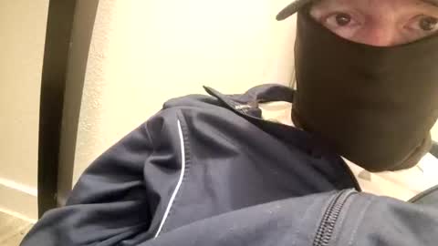 barniemay1 online show from April 10, 7:13 am