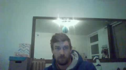 Snapshot of basteleus1 chatting on September 16, 7:17 pm basteleus1 online show from September 16, 7:17 pm