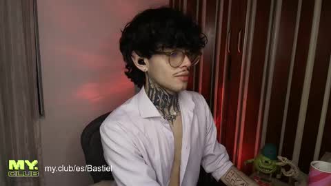 Bastiel online show from March 19, 3:23 am