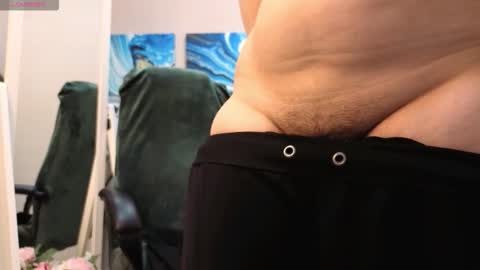 battymoll online show from October 30, 3:45 pm