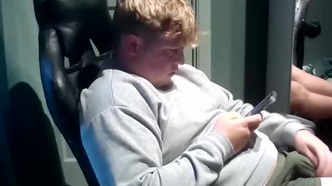 ray online show from October 15, 8:15 am