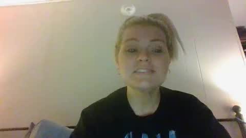 Baylee online show from November 18, 2:25 am