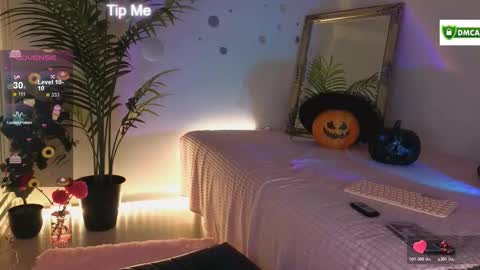 Kris online show from October 26, 1:45 pm