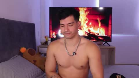 Valentino online show from January 17, 9:23 pm