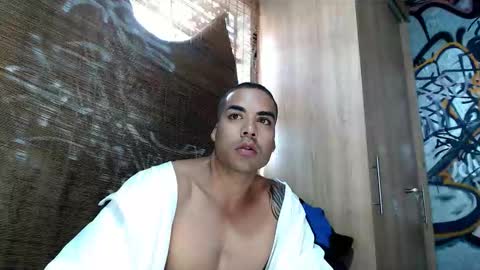 Justin online show from November 22, 6:28 pm