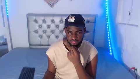 Andrew  online show from November 17, 6:21 pm