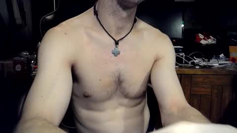 bchillin28 online show from February 21, 5:27 pm