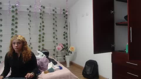 Sara  Juan online show from July 17, 3:08 am