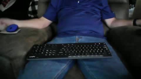 beachguy38 online show from December 1, 9:50 pm