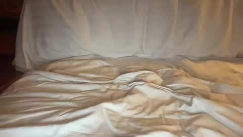 beach online show from March 10, 9:29 pm