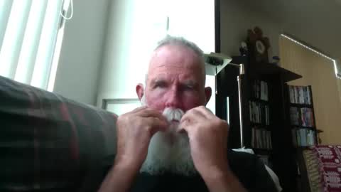 Snapshot of beardbushy chatting on September 11, 4:30 pm beardbushy online show from September 11, 4:30 pm