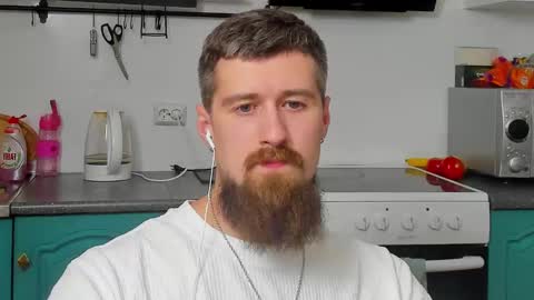 Snapshot of bearded_legend chatting on October 28, 11:06 pm Zeus online show from October 28, 11:06 pm