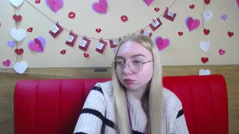 Snapshot of beatriceflyy chatting on February 20, 3:19 pm BeatriceFlyy online show from February 20, 3:19 pm