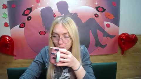 Snapshot of beatriceflyy chatting on October 14, 11:57 am BeatriceFlyy online show from October 14, 11:57 am