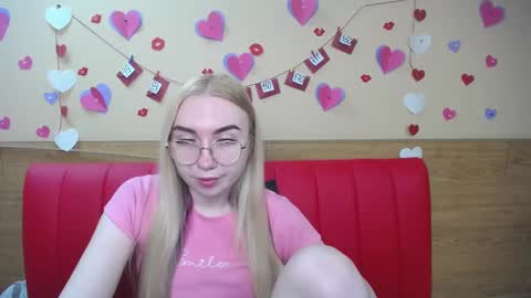 Snapshot of beatriceflyy chatting on February 28, 1:14 pm BeatriceFlyy online show from February 28, 1:14 pm