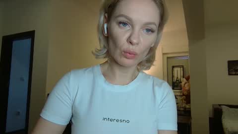Snapshot of beautifulkollettee chatting on January 14, 11:31 am Beautifulkollette online show from January 14, 11:31 am