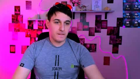 liam online show from March 5, 10:02 am