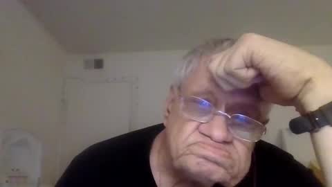 Snapshot of beautytomyeyes chatting on February 19, 1:51 am beautytomyeyes online show from February 19, 1:51 am