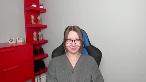 Zoe online show from November 26, 8:11 am