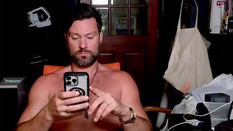 BEAUX MATTHEWS online show from March 4, 3:58 am