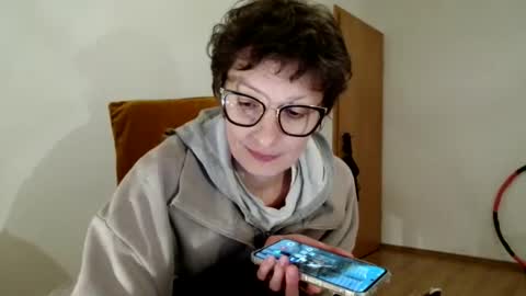 Raluca online show from March 30, 8:42 pm