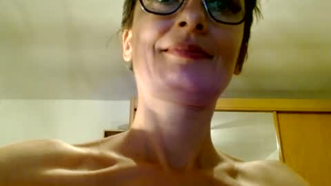 Raluca online show from June 27, 7:20 pm