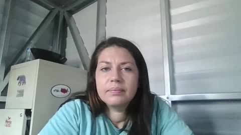 beccabee37 online show from February 11, 4:44 pm