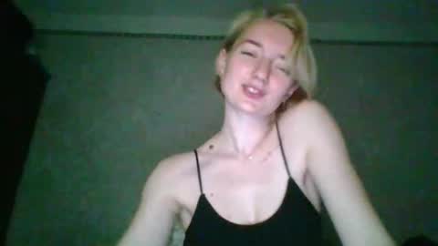 BeckiXJewelqw online show from May 21, 11:50 am