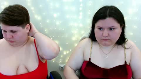 BeckyAndEllen online show from March 14, 11:58 am