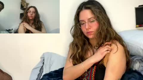 Peaches  Cream online show from April 11, 4:06 am