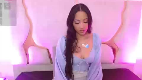 BELLA online show from September 24, 3:30 pm