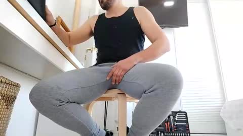 beerman198710 online show from February 16, 11:38 am