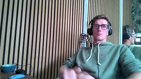 Snapshot of belami_france chatting on September 19, 11:47 am SexFriendFrance online show from September 19, 11:47 am