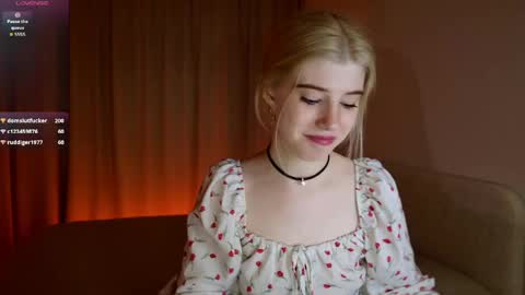Bella online show from May 10, 7:42 pm