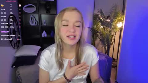 Bella online show from December 5, 5:28 am