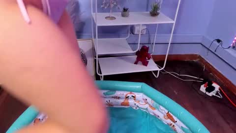  Bella  online show from January 14, 7:44 pm