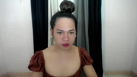 bella_ngo online show from April 21, 2:48 am