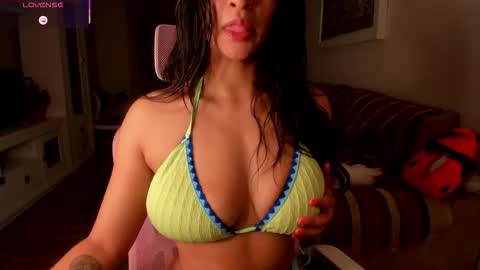 bella_pocahontas3 online show from November 1, 11:48 pm