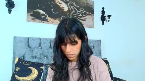 Snapshot of bella_poisonous chatting on October 23, 1:40 am Bella online show from October 23, 1:40 am