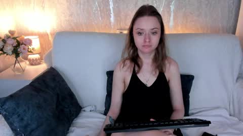 Linda Bella online show from April 7, 4:47 am