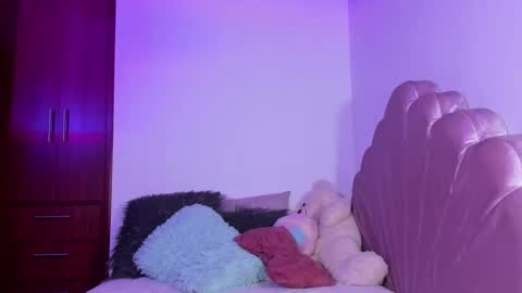 Valeria Model Independent online show from February 11, 4:16 am