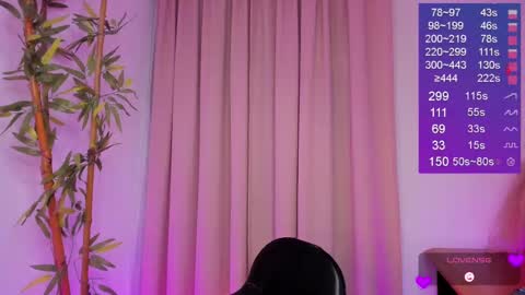 Bella White online show from September 18, 4:00 pm