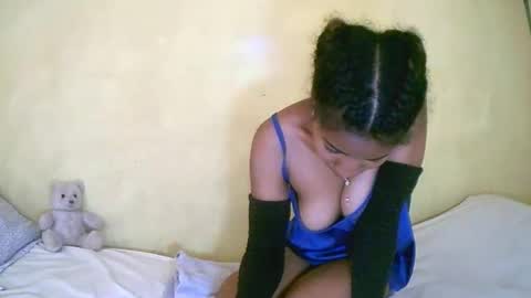 Snapshot of bellaena chatting on October 24, 8:26 am bellaena online show from October 24, 8:26 am