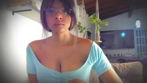 Bellah online show from March 28, 11:06 pm