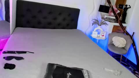 Snapshot of bellaporchxxx chatting on February 15, 8:01 pm Bella Porch online show from February 15, 8:01 pm