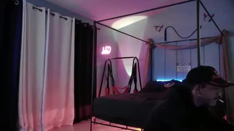 Bellaskeykeeper online show from March 31, 10:05 am