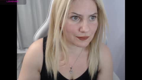 Starr40 online show from October 25, 11:09 am