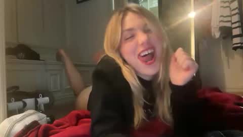 Bella 3 online show from April 20, 4:59 am