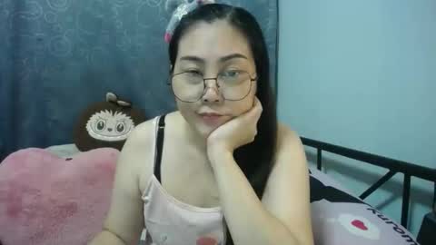 Bella online show from November 13, 9:28 pm