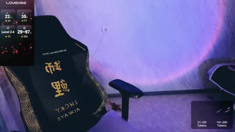 Your Annabelle Wolf  online show from February 15, 9:26 pm